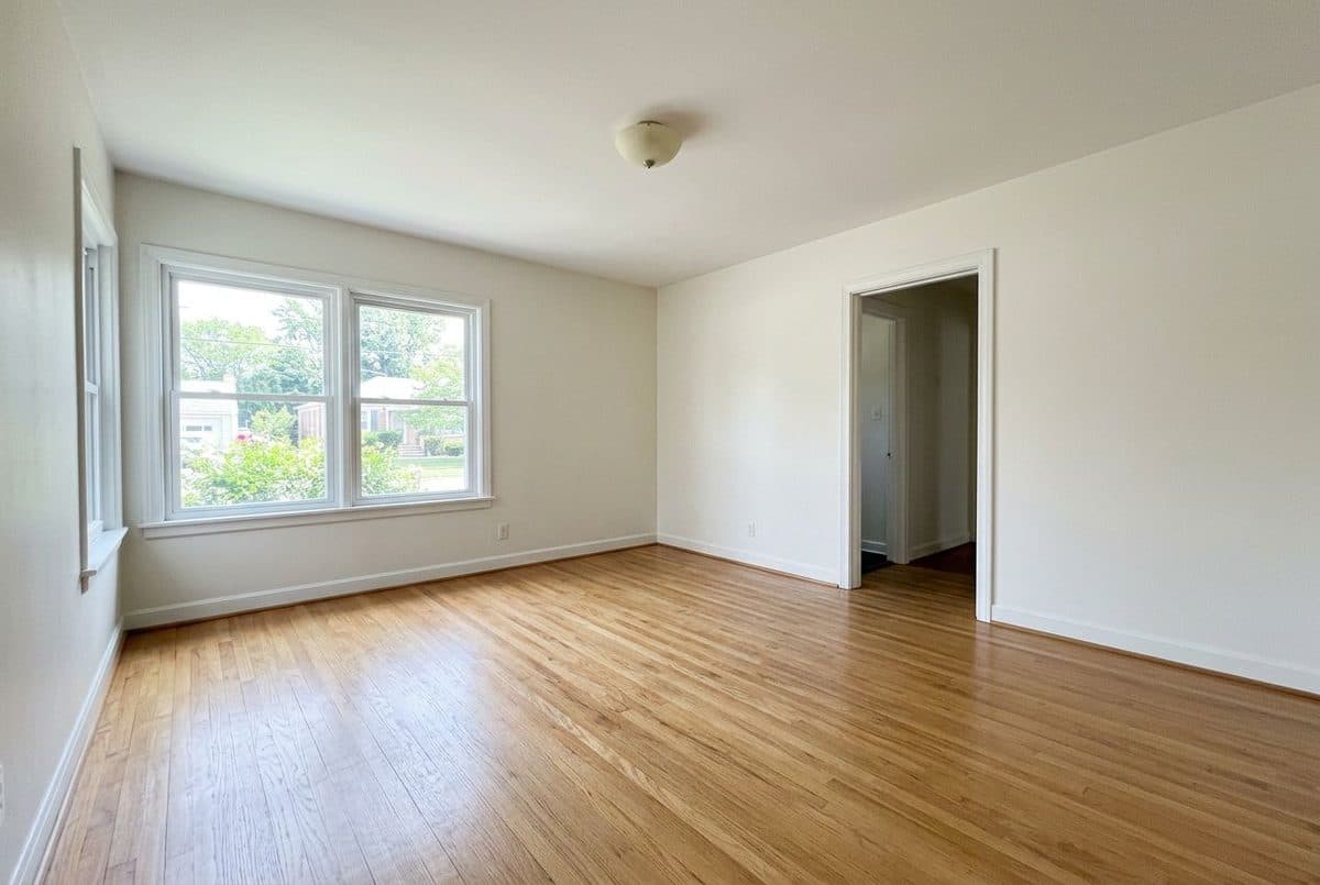 empty room before an AI redesign